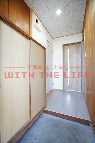 髙崎アパート【キャンペーン対象物件】の玄関|シンプルで使いやすい玄関です