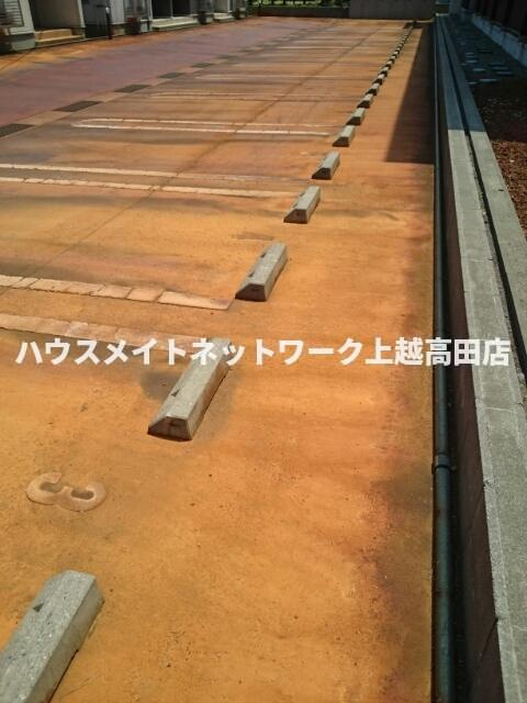 カーサアルコバレーノⅡの駐車場|駐車場