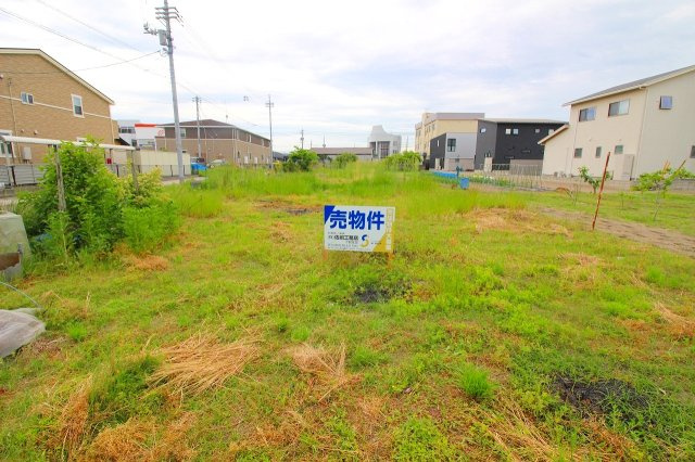 両三柳売土地の周辺|敷地配置も自由に可能！住宅用地と畑としても利用できます♪
