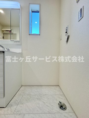 【ランドリースペース】 | 焼津市利右衛門 2期 新築一戸建て 1号棟 | 洗濯機置き場です