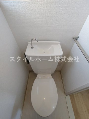 【トイレ】 | サンシャトレ神ノ輪 | 別部屋写真です。