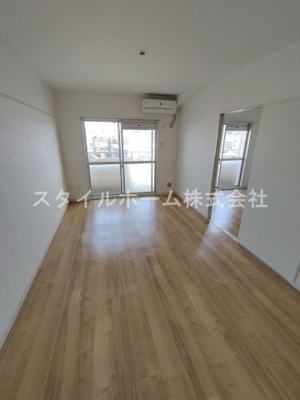 【居間・リビング】 | サンシャトレ神ノ輪