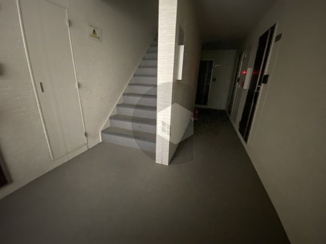 クリエオーレ稲田本町のロビー