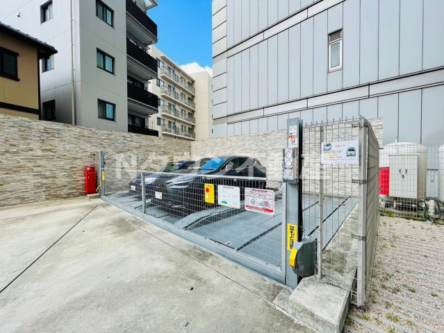 【駐車場】 | 千種アヴァンギャルドプレイス | 駐車場があるので、車を買う予定の方も安心です