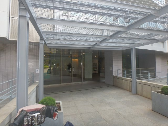 文京グリーンコートビュータワー本駒込のエントランス