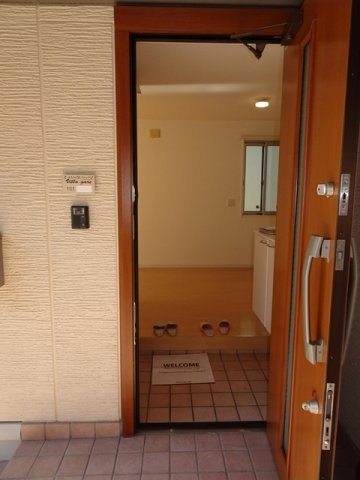 ヴィラガールの玄関|玄関