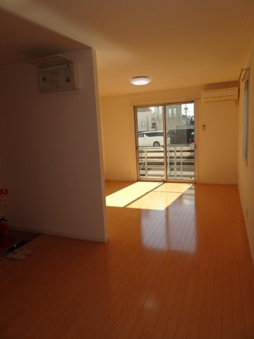 ヴィラガールの内装|LDK（エアコン付き）