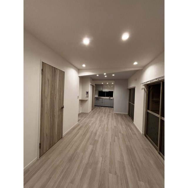 羽島郡岐南町薬師寺７丁目の一戸建ての居間・リビング