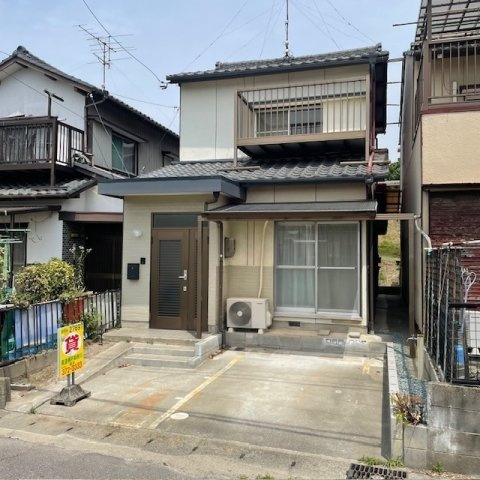 羽島郡岐南町薬師寺７丁目の一戸建ての外観