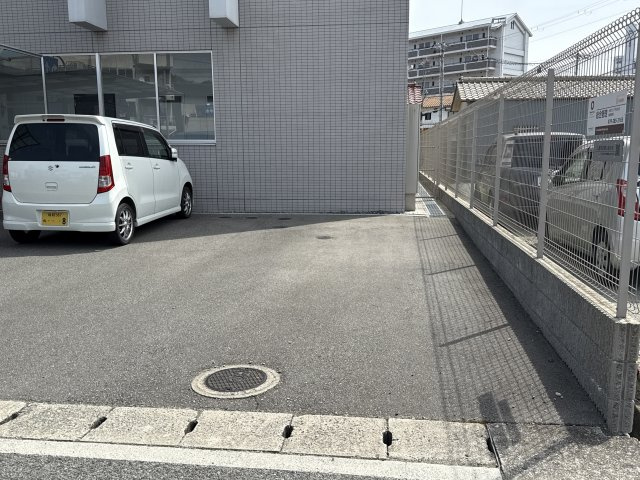 Falke・Ehreの駐車場