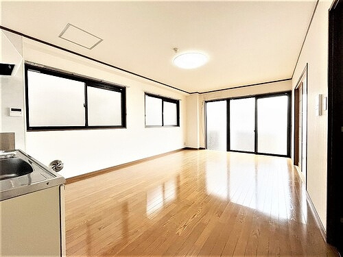 グランドールアサヒの居間・リビング|リビング・ダイニング　※2022年9月撮影