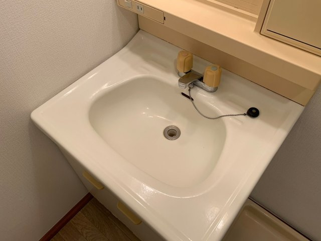 K-FLAT川戸の独立洗面台|独立洗面台、朝の身支度には欠かせません