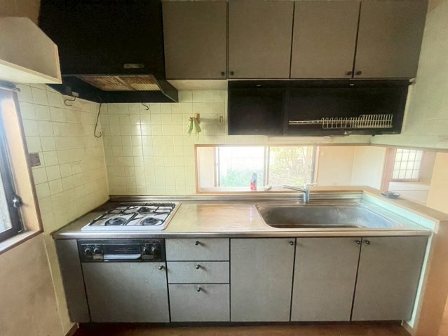 八街市山田台のキッチン