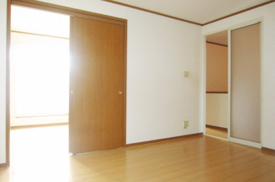 【居間・リビング】 | ベル・コーポ・デヌシＢ