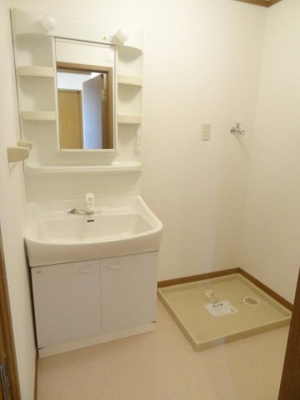 【洗面所】 | バーシア名賀 | 洗面所です