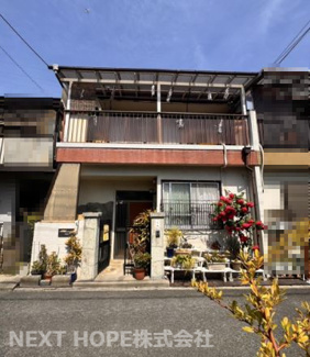 【外観】 | 伊丹市池尻７丁目中古テラスハウス | 昭和４８年２月建築！西向きで陽当たり良好な中古テラスハウスです♪お好きなリフォームを楽しんでみませんか？収益としてもご検討ください！！
