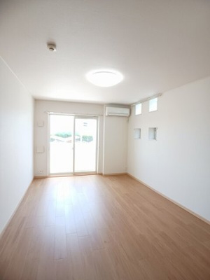 【居間・リビング】 | アンジュ | 内装もきれいです