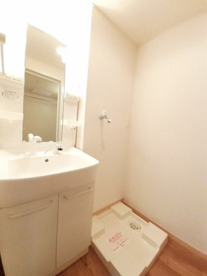 【洗面所】 | アンジュ | スペースが確保できる洗面所です