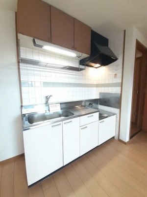 【キッチン】 | パラッツォ・アウローラ | キッチンでお料理をお楽しみください