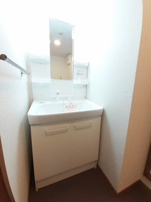 【洗面所】 | パラッツォ・アウローラ | 使いやすい洗面所です