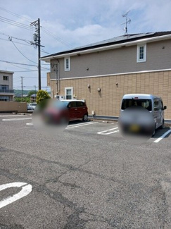 【駐車場】 | セイバリー | 駐車場に車を止められます