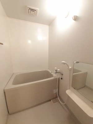 【浴室】 | ハートフル | 落ち着いた空間のお風呂です