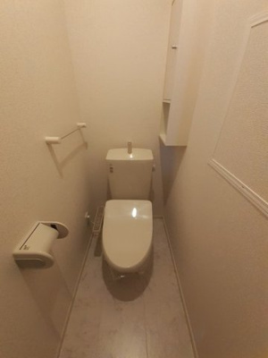 【トイレ】 | コッティ光Ⅰ | 落ち着いた色調のトイレです