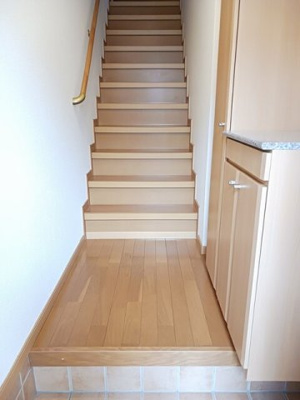 【玄関】 | ラルジュグリーンＤ | 落ち着いた玄関です