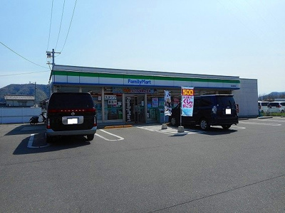 【周辺】 | ラルジュグリーンＤ | ファミリーマート福山駅家店まで500m