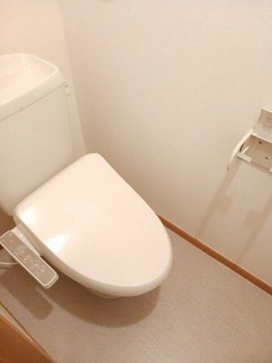 【トイレ】 | ラルジュグリーンＤ | シンプルで使いやすいトイレです