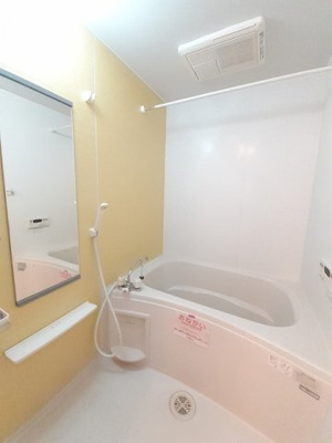 【浴室】 | シャイニング　リバーサイド | お風呂です