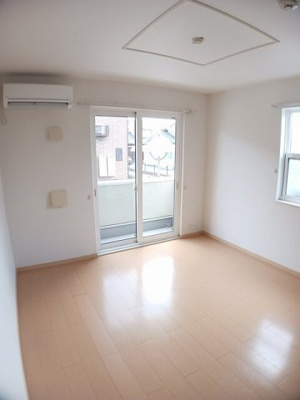 【居間・リビング】 | ヒューベリオン | 明るい色調の室内です