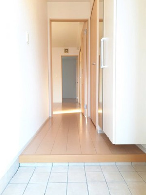 【玄関】 | セレッソＡ | ゆったりとした玄関です