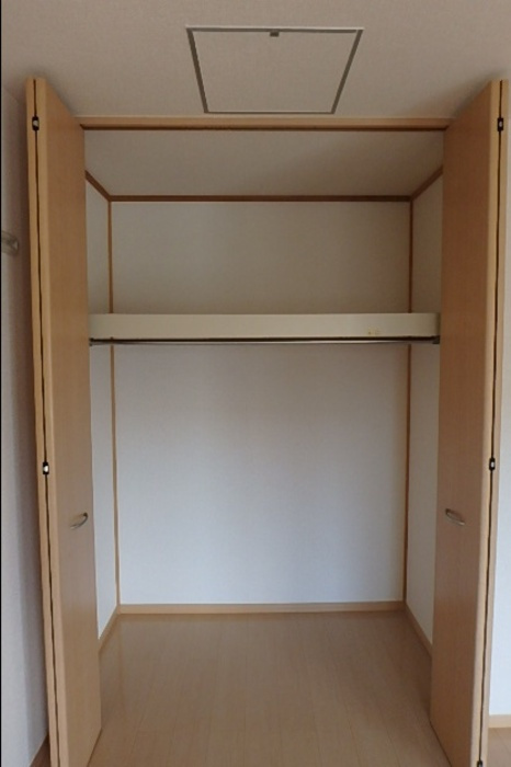 リビングタウン八日市場　Aの収納