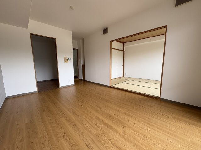 ライオンズマンション朝霧北の居間・リビング