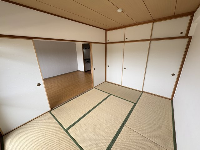 ライオンズマンション朝霧北の和室