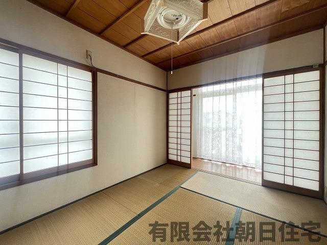 【和室】 | 木次町下熊谷中古戸建 | 畳の上でゆっくりとくつろげる和室です