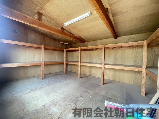 【設備】 | 木次町下熊谷中古戸建 | 使い勝手のいい倉庫です