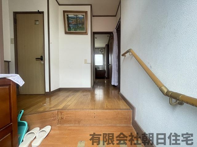 【玄関】 | 木次町下熊谷中古戸建 | ゆったりとした玄関です