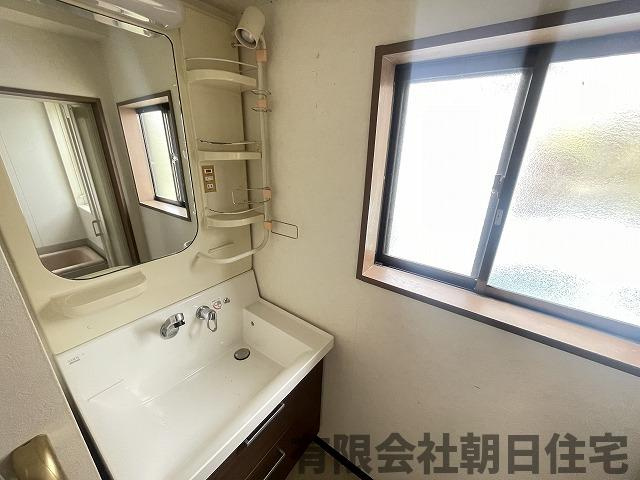 【独立洗面台】 | 木次町下熊谷中古戸建 | 独立洗面台です