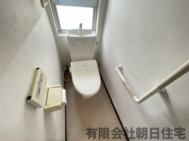 【トイレ】 | 木次町下熊谷中古戸建 | ゆったりとした空間のトイレです