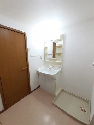 ホワイトリバー　Ｂの洗面所|使いやすい洗面所です