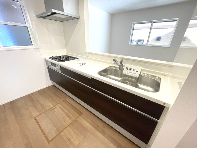 西区古江西町　№35473のキッチン|手元が隠せる、便利な
カウンターキッチンです。