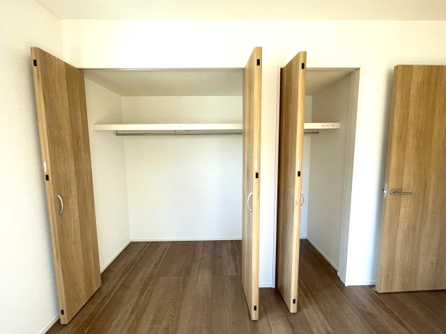 西区古江西町　№35473の収納|洋室８帖内収納