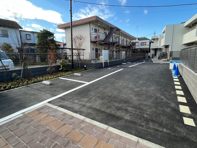 ノーザンローレルの駐車場