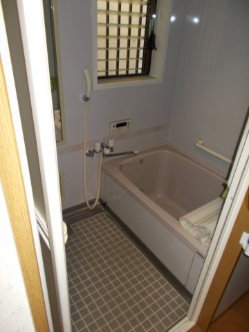 馬場通貸家の浴室|お風呂で日々の疲れを落としましょう
