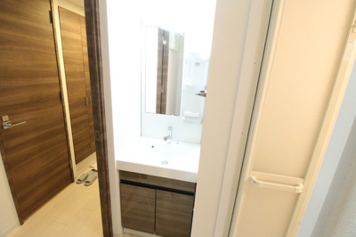 【独立洗面台】 | ラ・フォルム天満橋EAST