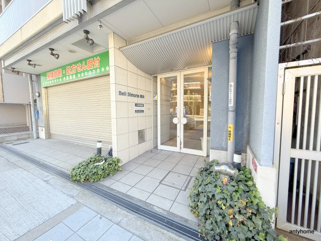 ベルシモンズ桜川のエントランス