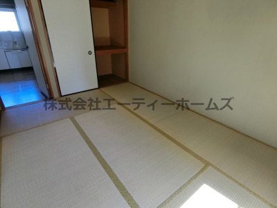 【和室】 | エスポワール竹美 | 畳の上でゆっくりとくつろげる和室です