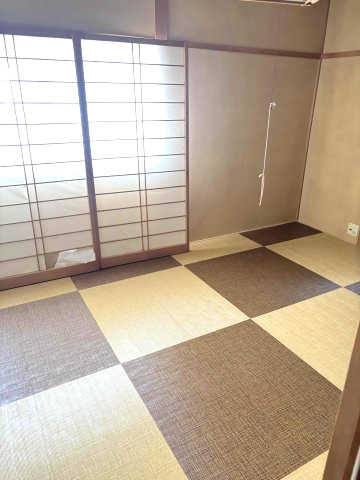 玉村町福島　中古1050の和室